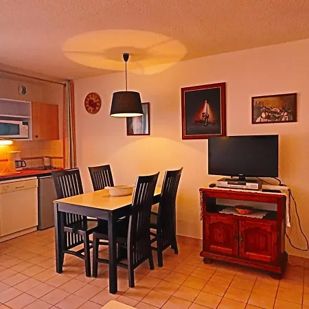 En Front De A Sete, Parking Prive, Piscine - 2 Cles - Fr-1-472a-151 * Sete