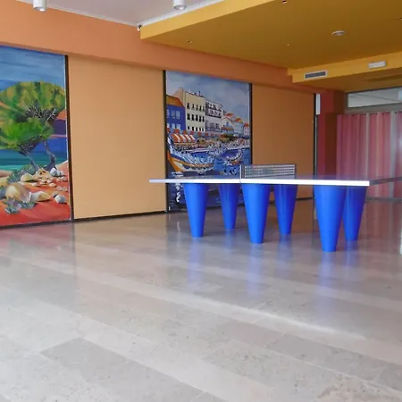 En Front De A Sete, Parking Prive, Piscine - 2 Cles - Fr-1-472a-151